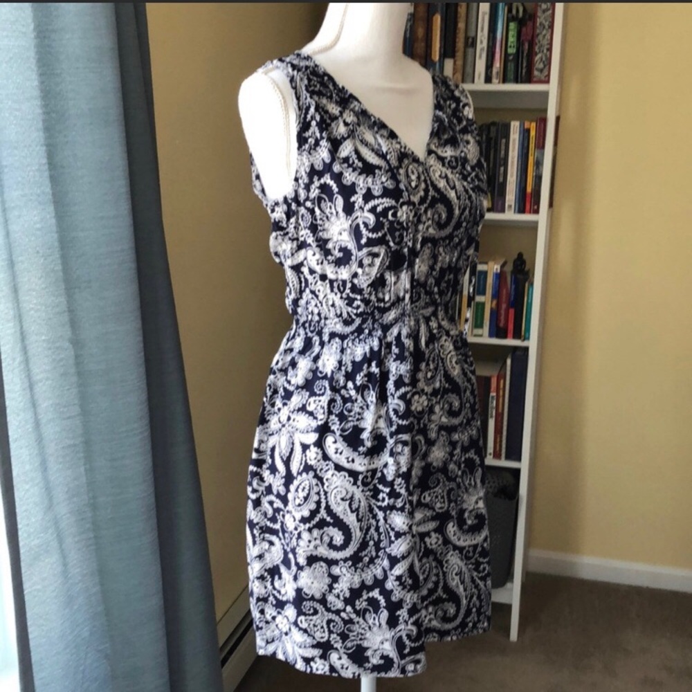 LOFT Paisley Dress In Blue and White Size LP - Picture 4 of 8